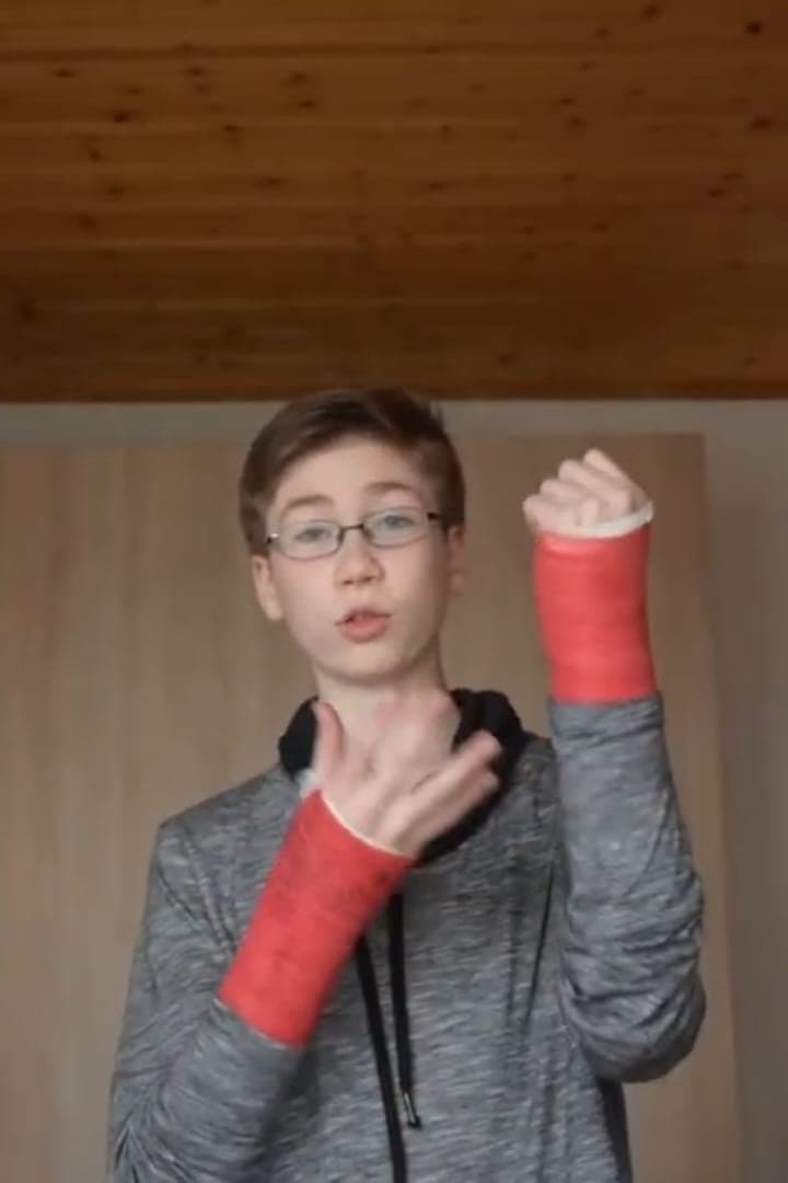 ICH hab MIR BEIDE ARME GEBROCHEN